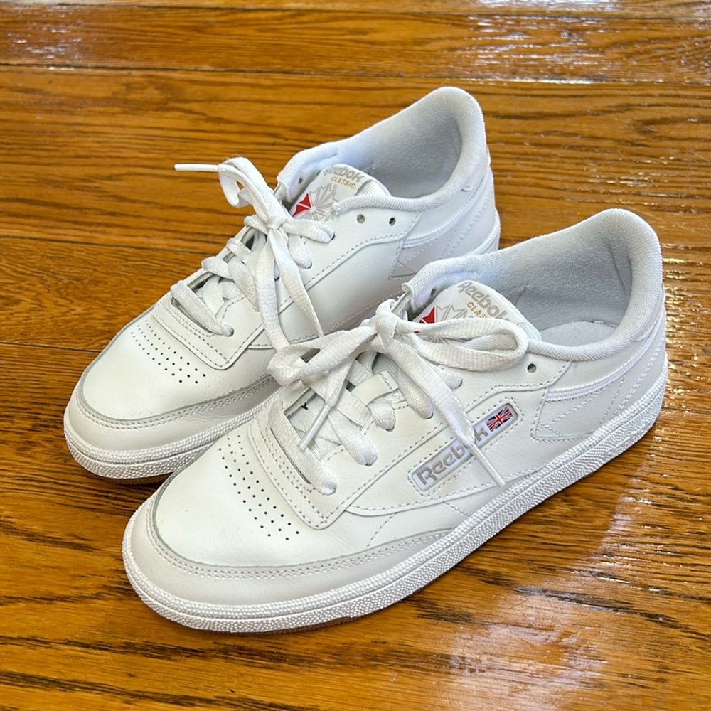 Reebok C 85 ladies white low profile sneakers. Excellent condition. Size 7.5.